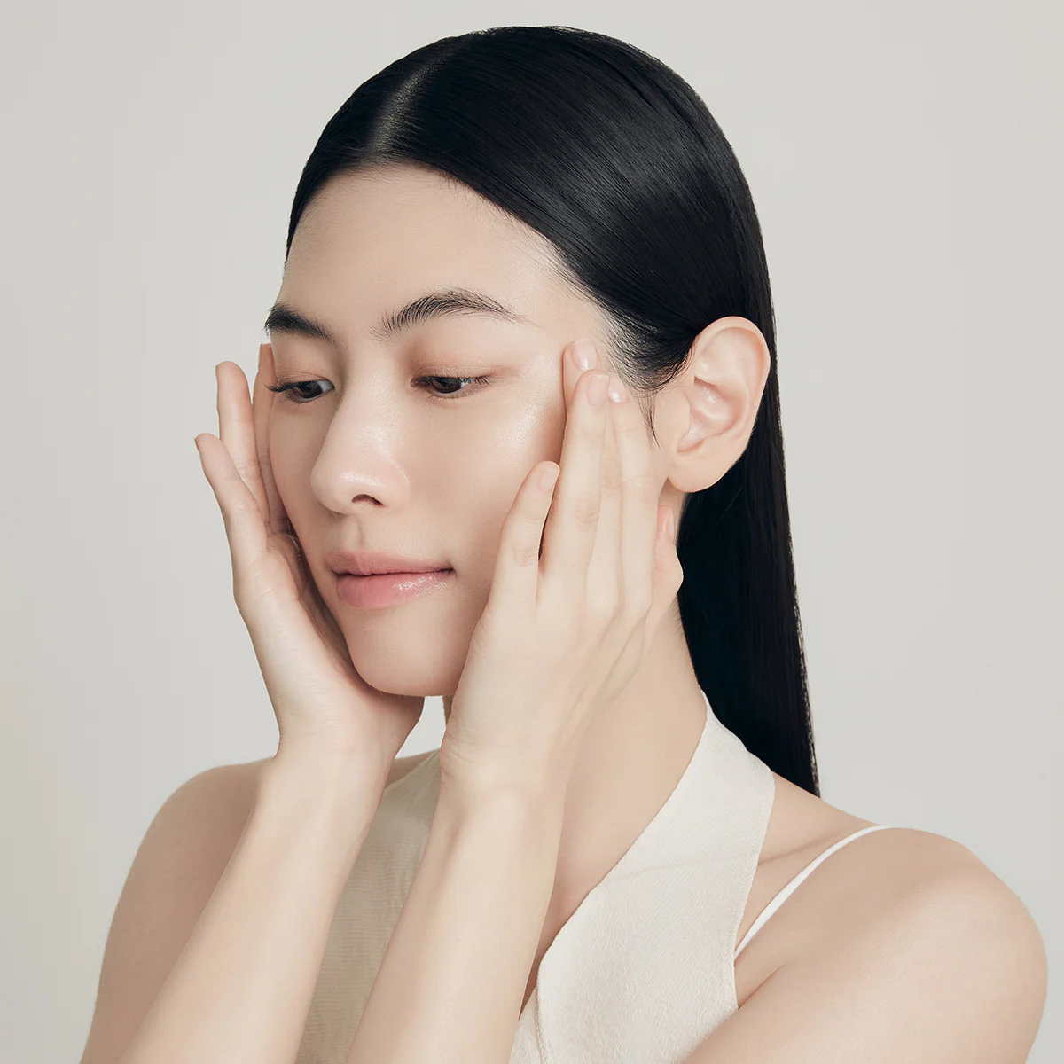 Applying the serum in circular motions